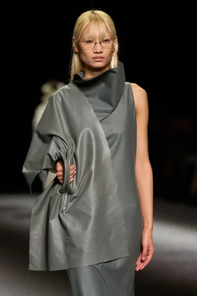 Look 56
